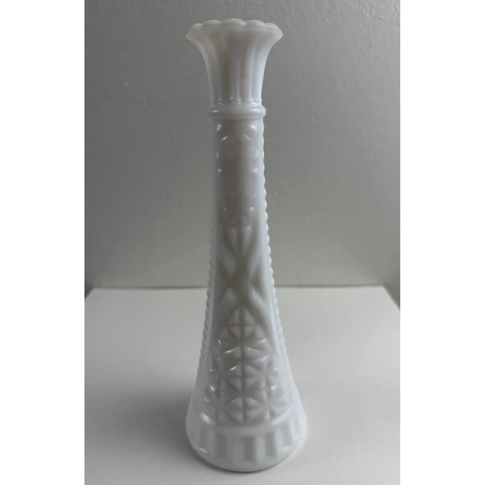 Vtg White Milk Glass Stars And Bars 9